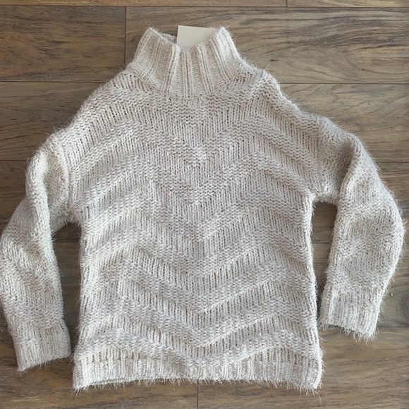 willow & wind Sweaters - Women’s sweater